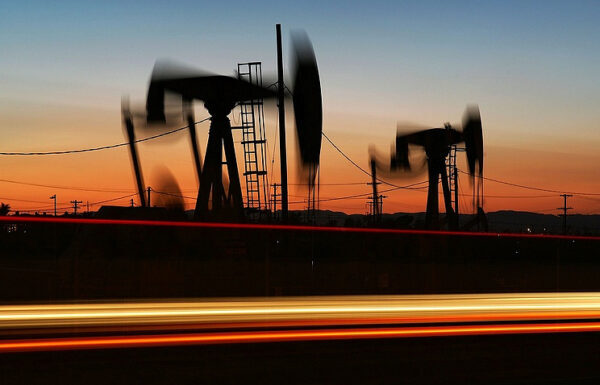 Цена нефти в первый раз за три года достигла 71 доллара США за баррель
