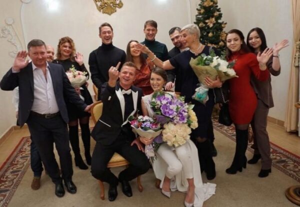Дмитрий Тарасов и Анастасия Костенко поженились