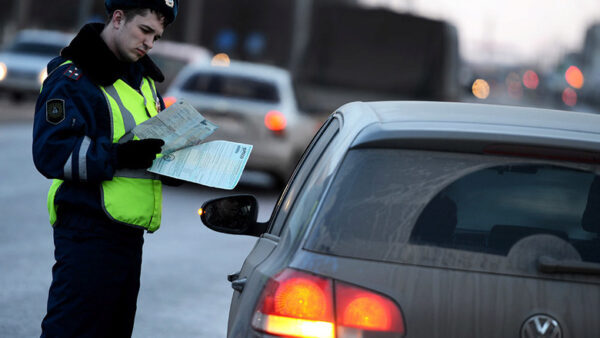 ГИБДД может обязать водителей проходить переэкзаменовку при замене прав