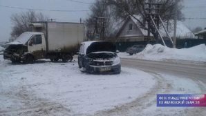 Иномарка протаранила «газель»? на трассе Иваново-Ярославль, пассажиры в больнице