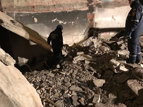 Из-под завалов обрушившегося здания в Копейске извлекли тела двух погибших