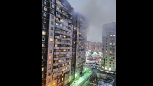 Из пожара в доме на Шипиловском проезде спасены 10 человек, двое — погибли