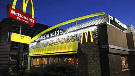 McDonald’s перейдет на упаковки из вторичного сырья в 2025