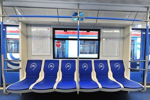 На "салатовой" линии московского метро увеличили интервалы между поездами
