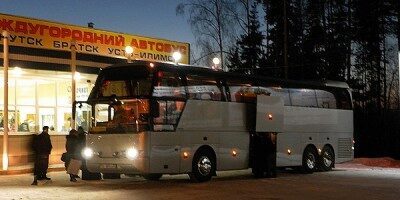 На трассе в Иркутской области загорелся рейсовый пассажирский автобус