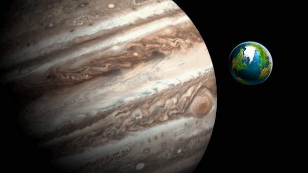 NASA показало красивые фото Северного полюса Юпитера