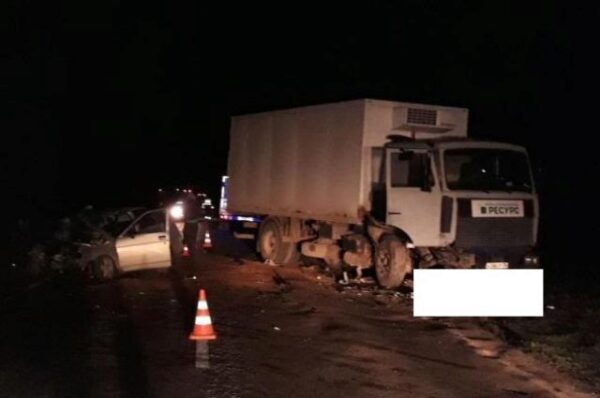 На Ставрополье шофёр «десятки» умер после лобового столкновения с грузовым автомобилем