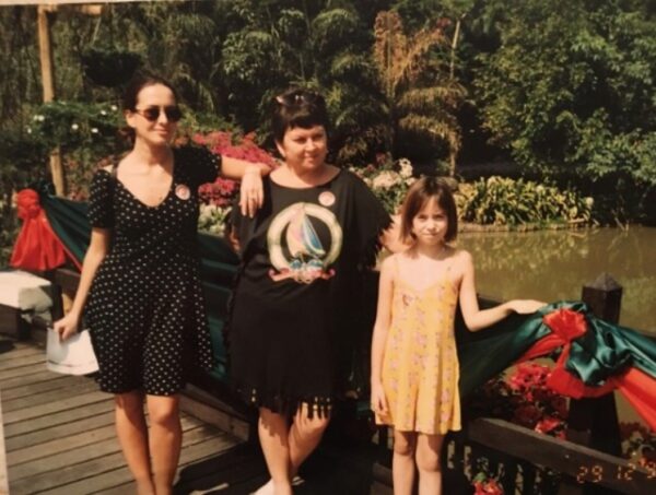 Наталья Фриске продемонстрировала эксклюзивные фото своей покойной сестры