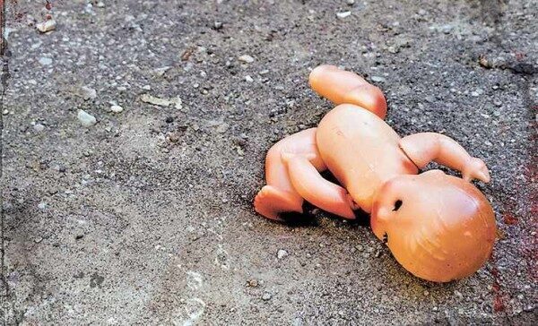 Под Краснодаром в мусорном контейнере нашли труп младенца