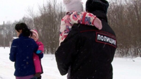Семья спасенного мальчика. Фото ребят из Бугуруслана которые спасли семью.