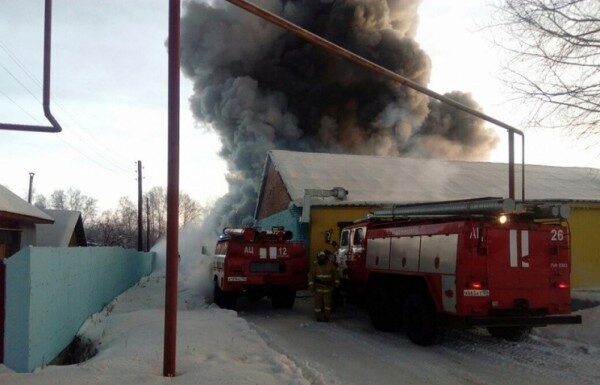 Пожар на складе под Новосибирском забрал жизни двоих людей