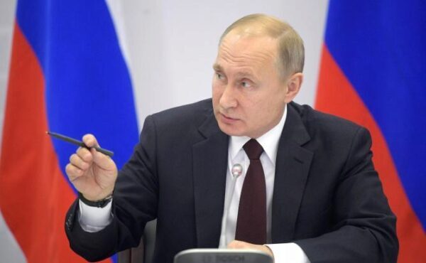 Путин: Россия должна быть на шаг впереди в сфере образования