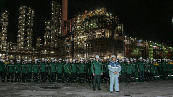 Путин запустил новые установки гидроочистки на нефтеперерабатывающем комплексе «Танеко»
