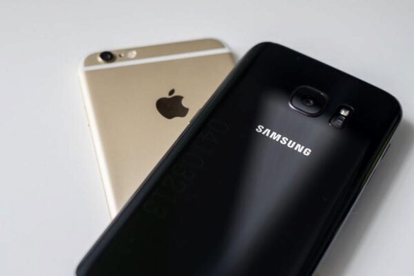 Samsung Galaxy S7 назван самым копируемым смартфоном в минувшем году