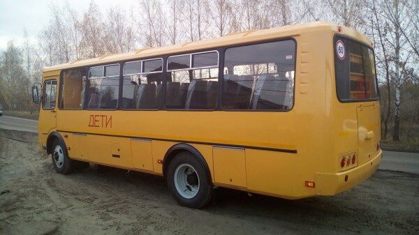 Школьный автобус попал в ДТП в Орловской области