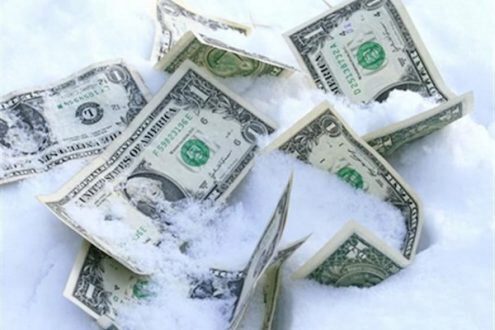 Сотрудница банка на Камчатке спрятала шесть миллионов в снегу