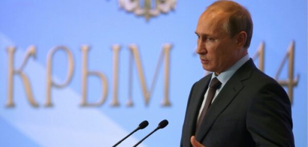 Суд решил проверить, был ли Путин в фильме «Крым. дорога домой»