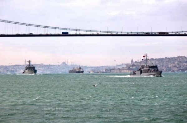 В акваторию Черного моря вошли боевые корабли НАТО