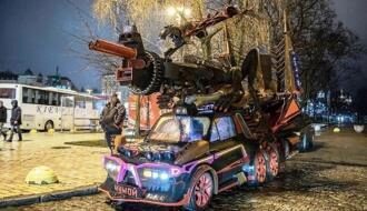 В центре Киева появился автомобиль «Чужой»: появилось фото