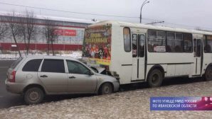 В Иванове 19-летний водитель «Лада Калина» влетел под пассажирский автобус
