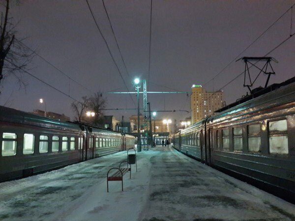 В Москве загорелся электропоезд с 1 тысячей пассажиров