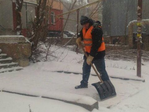 В Саратове от снега очистили 845 дворов