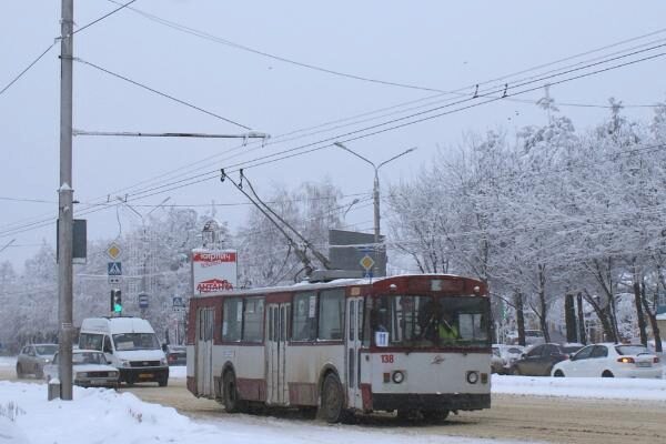 В ставропольском троллейбусе терминал «оградили» от карт