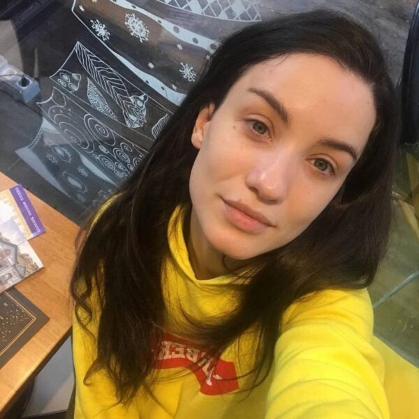Виктория Дайнеко в Instagram опубликовала фото без макияжа