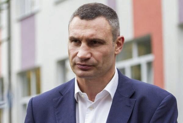 Виталий Кличко призвал не критиковать его ораторские способности