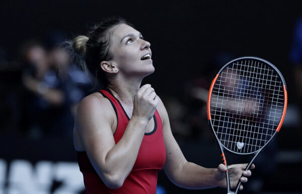 Возняцки стала первой финалисткой Australian Open