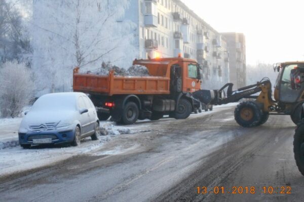 В Петербурге с самого начала зимы убрали не менее 500 тыс. кубометров снега