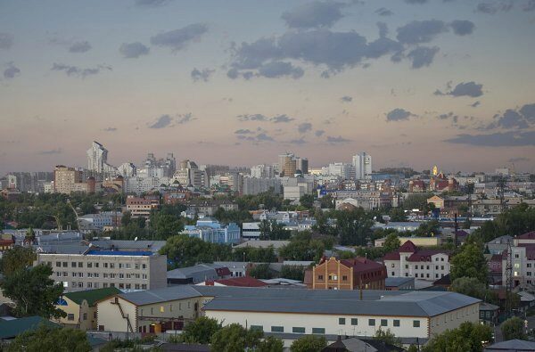 Житель Барнаула выгнал абсолютно голую жену в подъезд