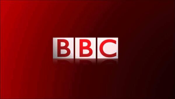 Журналисты BBC попросили сократить их заработную плату в знак солидарности ...