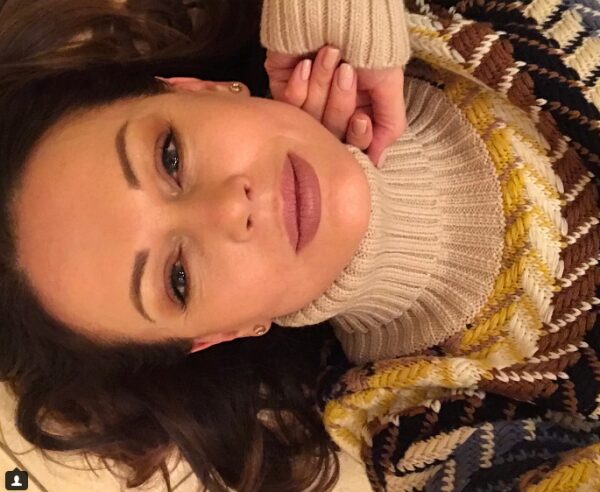 52-летняя Ирина Безрукова увеличила губы при помощи косметических средств