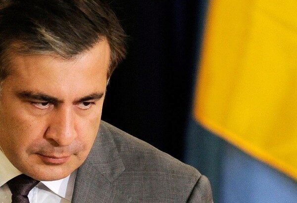 Администрация Порошенко открестилась от депортировавшего Саакашвили в Польшу самолета