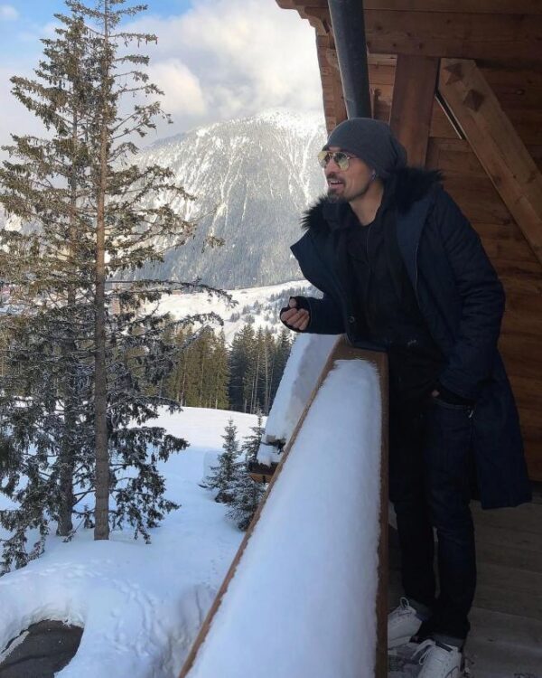 Дима Билан поделился снимком с горнолыжного курорта Куршевель