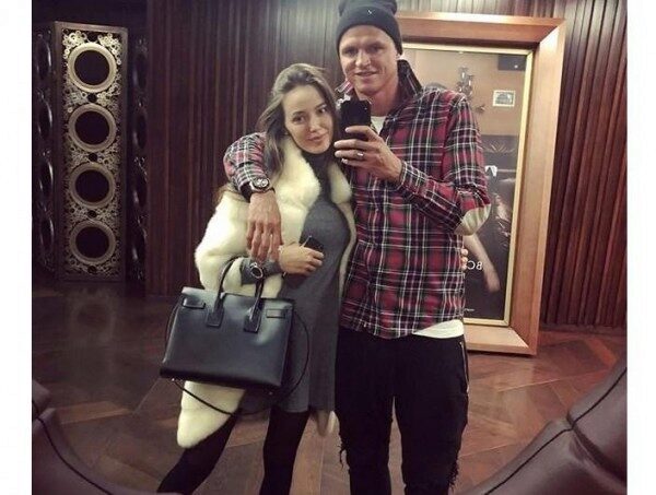 Дмитрий Тарасов и Анастасия Костенко ждут ребенка