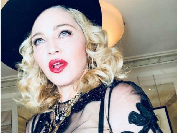 Мадонна удивила своими "голыми" фото