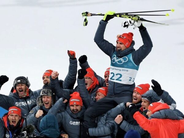 Мартен Фуркад одержал победу олимпийское золото в гонке преследования, лучший из белорусов — 33-й