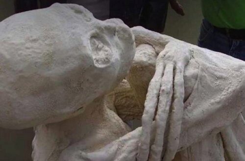 Мумифицированные останки пришельцев обнаружили в Перу