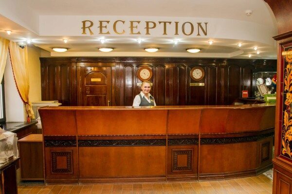 Около 30 гостиниц в Краснодарском крае завысили цены перед ЧМ-2018