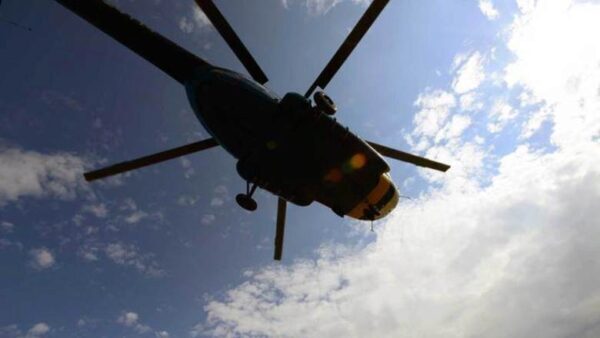 Под Томском после жесткой посадки загорелся вертолет: есть погибшие