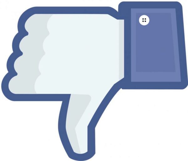 Пользователи Facebook смогут понижать рейтинг оскорбительных комментариев