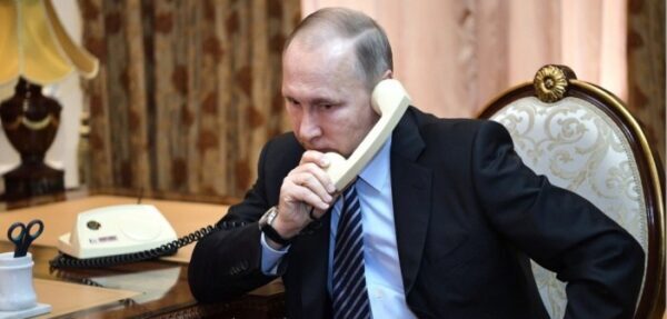 Путин и Макрон обсудили Украину и Сирию