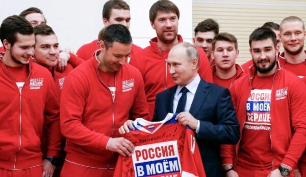 Путин извинился перед спортсменами за ситуацию с Олимпиадой