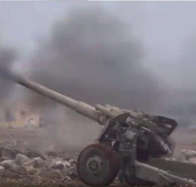 Российская гаубица "Мста-25" оказывает огневую поддержку сирийской армии