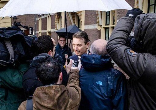 Руководитель МИД Нидерландов 12 лет скрывал правду о встрече с Путиным