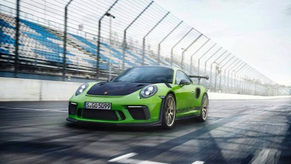 Состоялась официальная премьера спорткара Porsche 911 GT3 RS