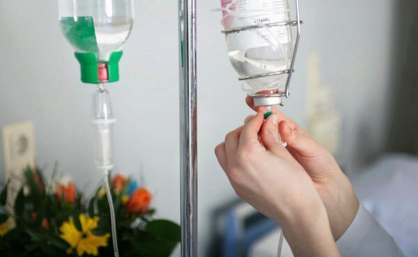 Татарстане 31 ученика и учителя госпитализировали из-за отравления