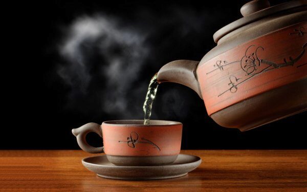 Ученые: Горячий чай и вредные привычки вызывают рак пищевода
